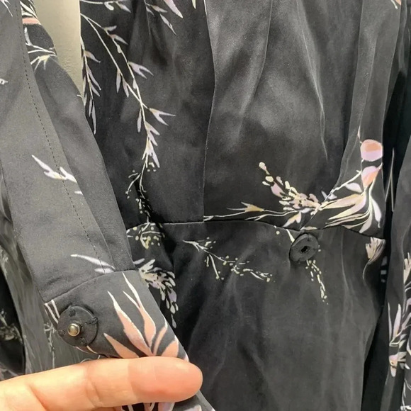 Equipment Femme Fanetta Wrap Mini Dress Silk Black Floral NWT New Size 10 - Picture 7 of 16